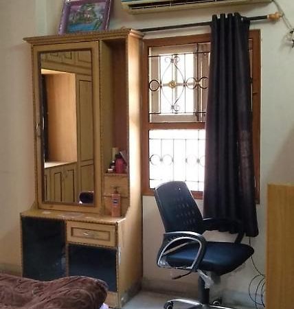 Appartamento Srinivas Nilayam Hyderabad Esterno foto